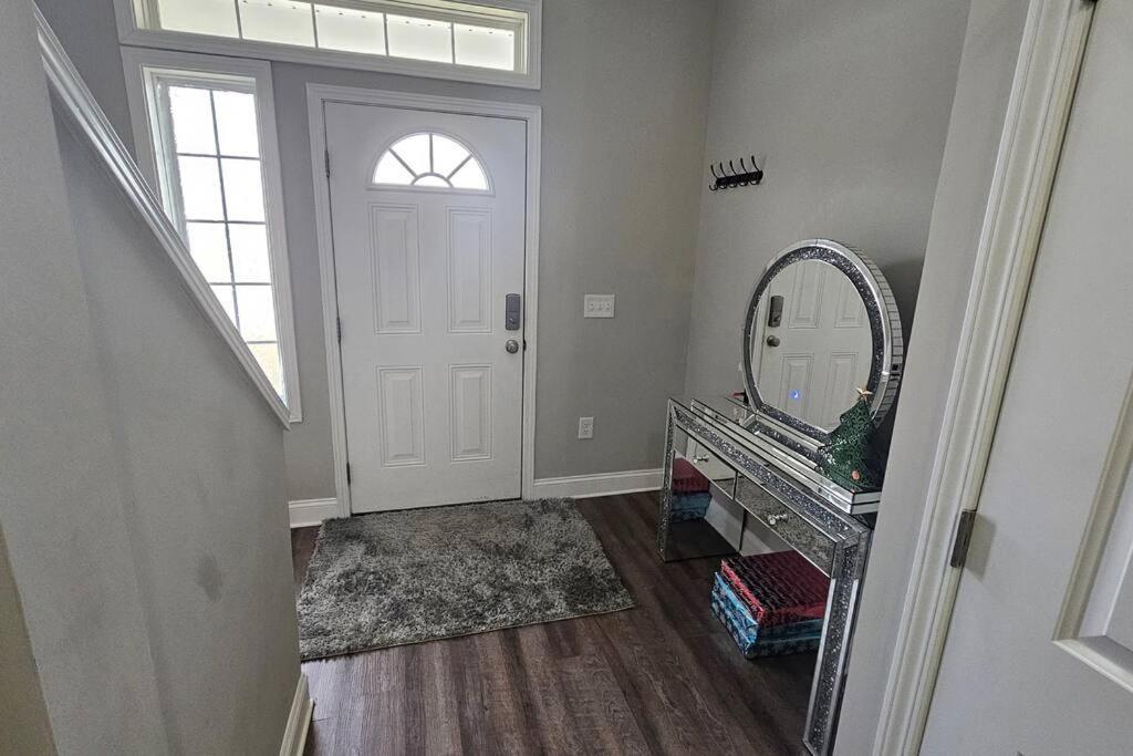 Gorgeous 3 Bedroom Home With Cable Tv In All Rooms & Free Wi-Fi 콩코드 외부 사진