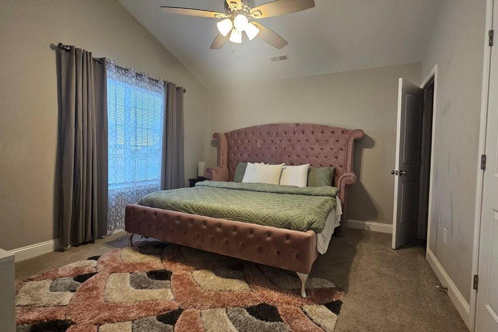 Gorgeous 3 Bedroom Home With Cable Tv In All Rooms & Free Wi-Fi 콩코드 외부 사진